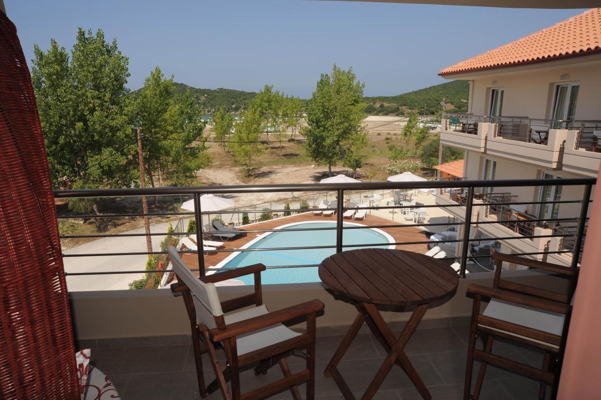 Ammos Bay Hotel Амудия Стая снимка