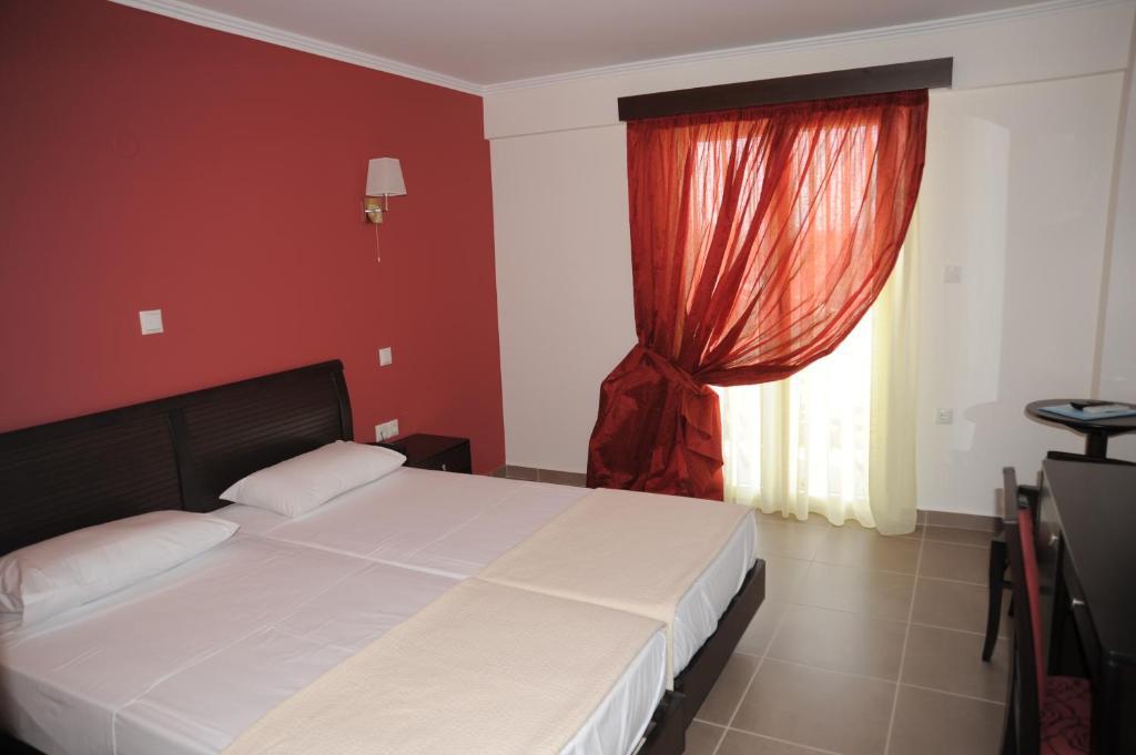 Ammos Bay Hotel Амудия Стая снимка