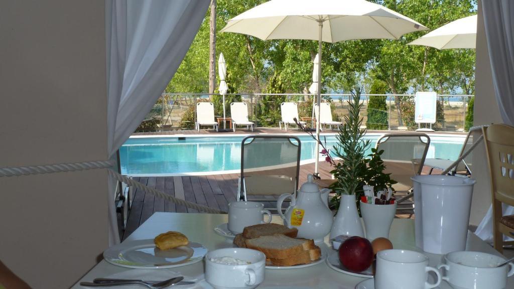 Ammos Bay Hotel Амудия Екстериор снимка