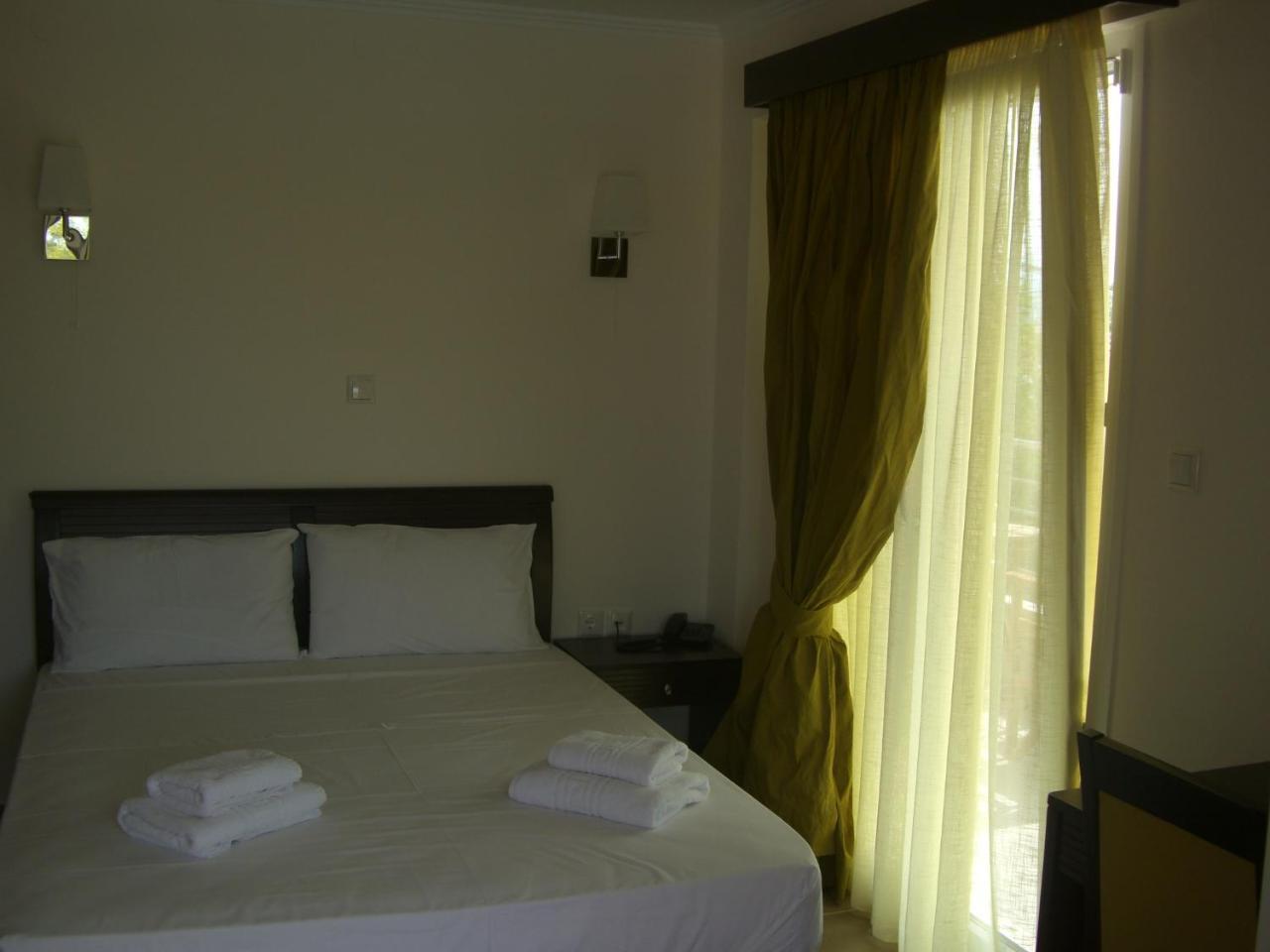 Ammos Bay Hotel Амудия Стая снимка